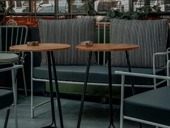 Banc d’extérieur pour espaces de restauration