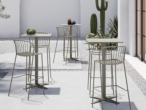 Tabouret de bar pour espaces de cafés et restaurants