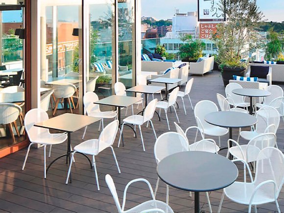 Silla de exterior para un juego de patio comercial