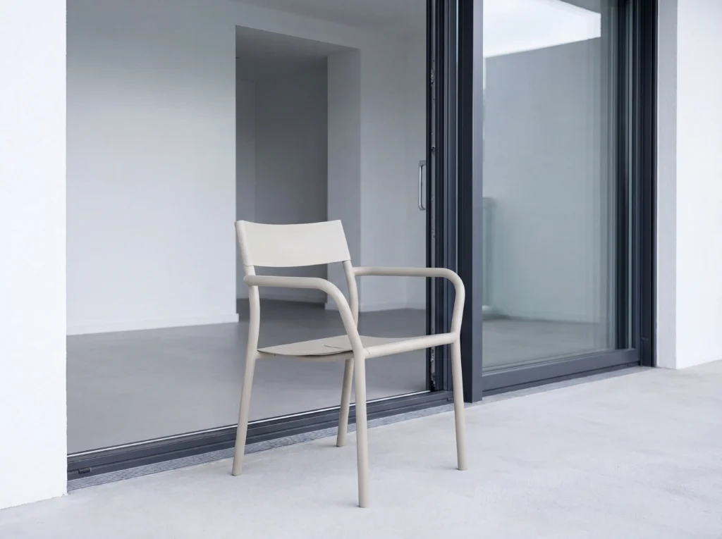 Matte Light Beige One-Piece Curved Aluminum Outdoor Armchair with Drainage Hole & Stackable Design
